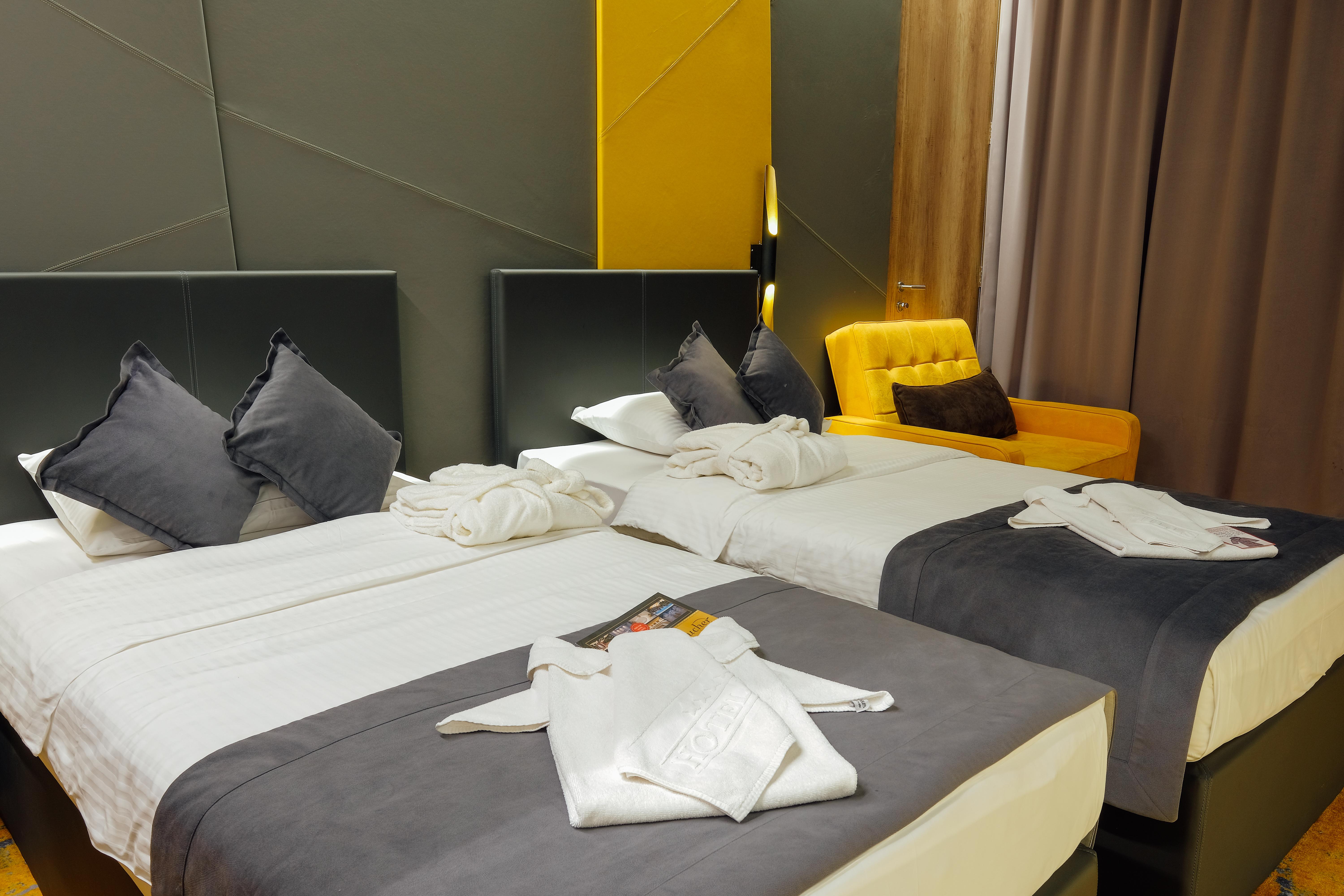 호텔 힐스 사라예보 콩그레스 앤 테르말 스파 리조트 Ilidža 외부 사진 A room at the hotel
