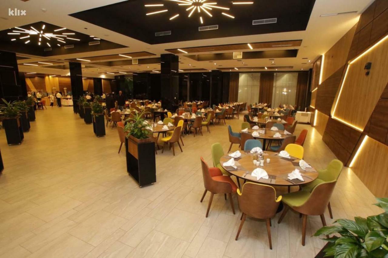 호텔 힐스 사라예보 콩그레스 앤 테르말 스파 리조트 Ilidža 외부 사진 The interior of the restaurant